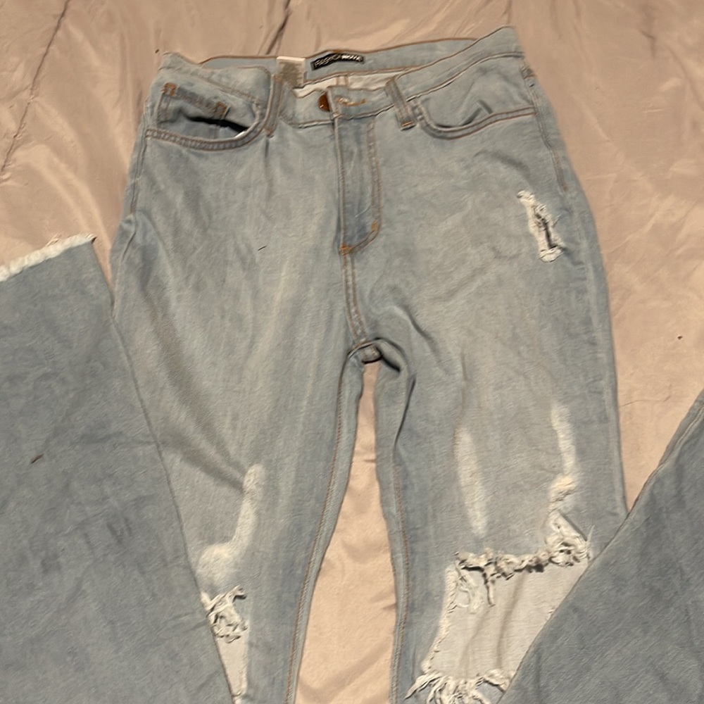 Jeans - Picture 2 of 3